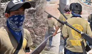 México: Niños armados se preparan para defenderse de narcos