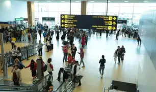 Covid-19: Gobierno amplía suspensión de vuelos procedentes de Reino Unido, Sudáfrica y Brasil