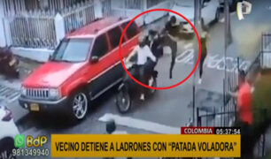 Hombre detiene a ladrones que escapaban en moto con “patada voladora”
