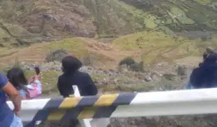 Cusco: despiste y volcadura de auto deja dos muertos en La Convención