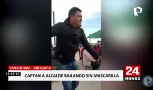 Arequipa: captan a alcalde distrital bailando sin mascarilla en celebración