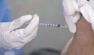 Inició vacunación de voluntarios de estudio clínico de vacuna Sinopharm