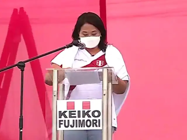 Chorrillos: Keiko Fujimori ya está en el estrado y esperará a Pedro Castillo media hora