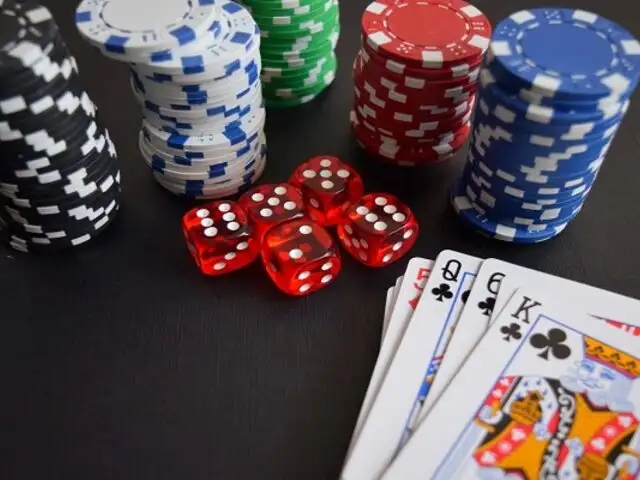 Las regulaciones y leyes que rigen los casinos en línea: Lo que los jugadores deben saber