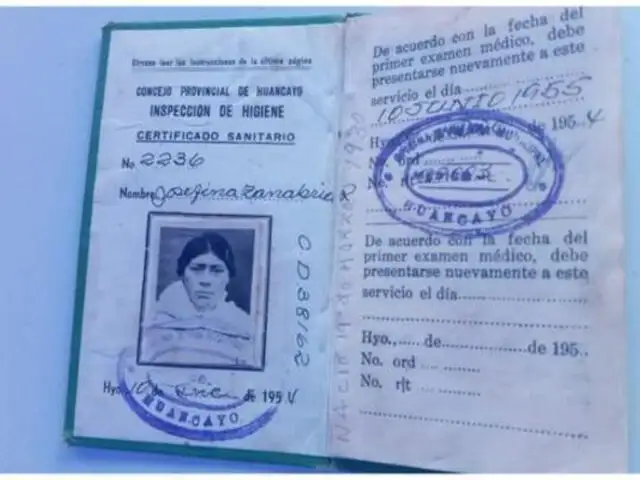 Junín: nonagenaria acudió a vacunarse con su carné de sanidad de 1954
