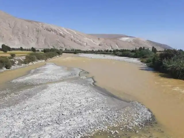 Tres distritos de Arequipa son declarados bajo emergencia por contaminación del río Tambo
