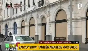 Plaza San Martín: entidades bancarias también amanecen protegidas