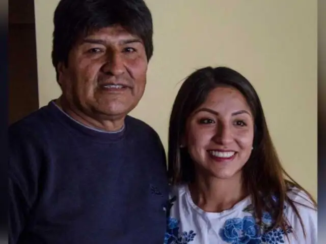 Escándalo en Bolivia: Hija de Evo Morales se vacunó contra la covid-19 antes de tiempo