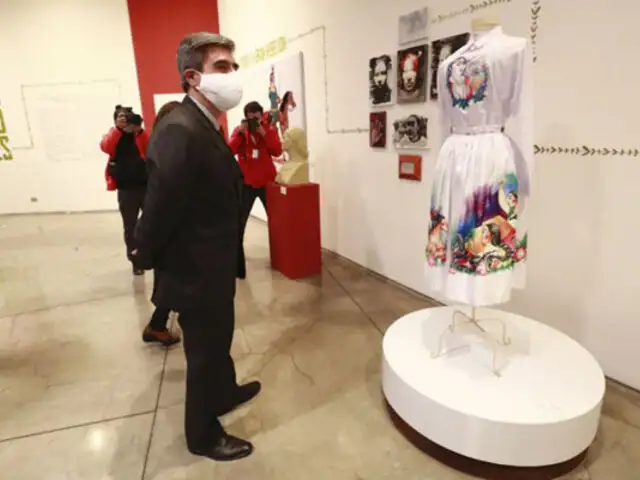 LUM: Ministro Alejandro Neyra inaugura exposición en el marco del Bicentenario del Perú