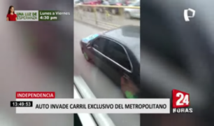 Auto invadió el carril exclusivo del Metropolitano en Lima Norte