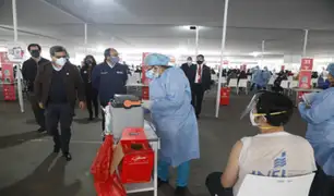 Ministro de Salud supervisó Vacunatón en Lima