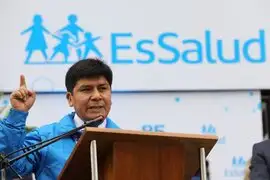 Titular de EsSalud pide a medios no informar alza de alimentos para cuidar salud mental de peruanos