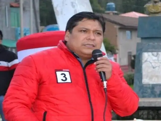 Junín: Eduardo Bendezú reapareció durante aniversario de Perú Libre en Huancayo