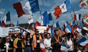 Francia: miles de personas vuelven a protestar en todo el país contra el pasaporte sanitario