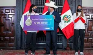 Angélica Espinoza recibió reconocimiento económico por el IPD