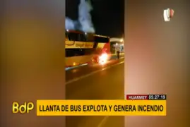 Huarmey: Llanta de bus explota y genera incendio