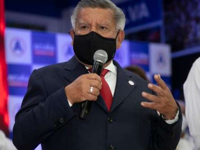 César Acuña: “Anuncio mi posición en favor de la censura del ministro Iber Maraví”