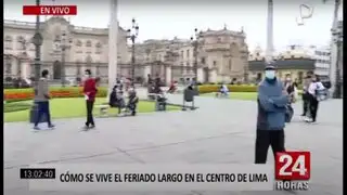 Centro de Lima: limeños y turistas disfrutan del feriado en la Plaza de Armas