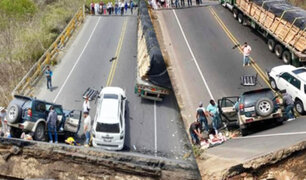 Ecuador: puente colapsa dejando cinco heridos entre camiones y autos atrapados