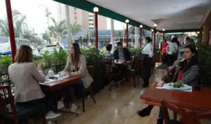 Restaurantes con más de 200 m2 podrán atender desde hoy al 100% de su aforo