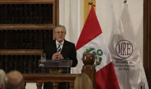 Comisión de Relaciones Exteriores cita al canciller por designación de Richard Rojas como embajador