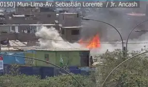 Barrios Altos: reportan incendio de grandes proporciones en un depósito