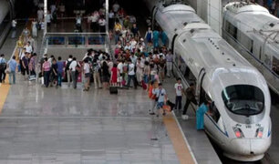 Ataque con cuchillo en tren de pasajeros deja seis heridos en Japón