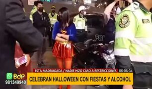Celebran Halloween con fiestas y alcohol sin respetar las restricciones dictadas por el Gobierno