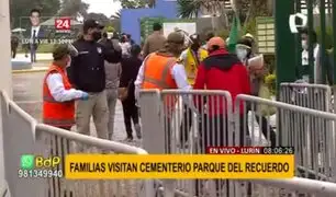 Parque del Recuerdo: familias acuden a cementerio a visitar a sus seres queridos