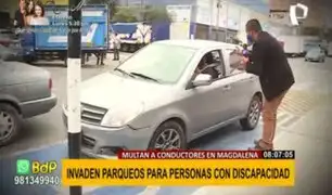 Magdalena: conductores invaden parqueos para personas con discapacidad
