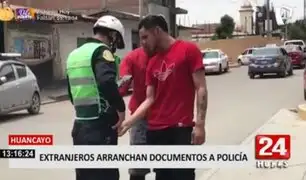 Huancayo: conductores extranjeros arranchan documentos a policía tras intervención