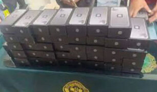 Cientos de celulares de contrabando fueron camuflados dentro de un vehículo en Tacna