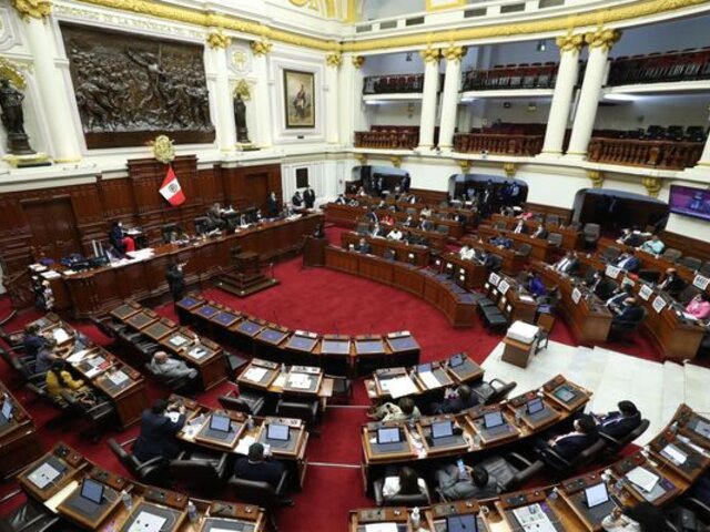 Parlamento establece requisitos para contratación de funcionarios y empleados públicos