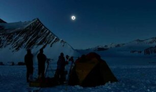 Impresionantes imágenes que dejó el último eclipse solar total de la década