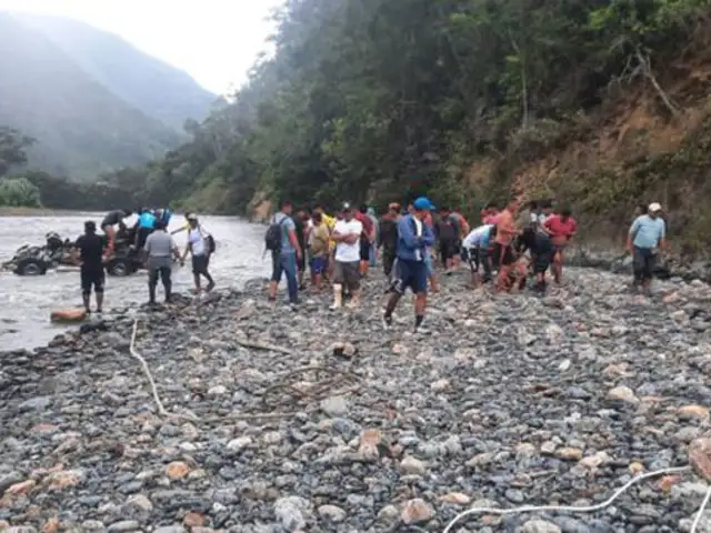 Puno: siete muertos y seis desaparecidos deja caída de combi al río Inambari