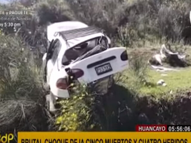 Choque frontal de autos deja cinco muertos y cuatro heridos en Huancayo