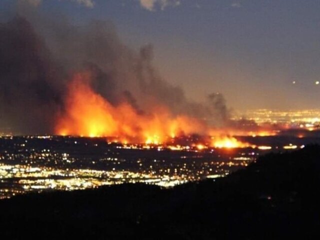 Estados Unidos: Nieve apaga incendios forestales en el estado de Colorado