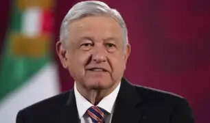 México: derriban estatua de presidente Andrés Manuel López Obrador