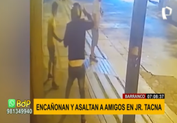 Cámaras captan asalto a mano armada a un grupo de jóvenes en Barranco