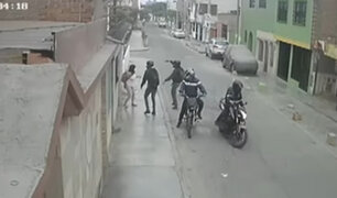 Atacan en ‘manada’: cuatro delincuentes en motos son el terror en Lima Sur