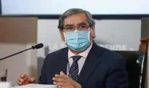 Óscar Ugarte revela que al menos 6 millones de vacunas contra la COVID-19 habrían caducado