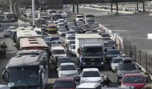 Congestión vehicular por desvío en la av. Facett por obras de la Línea 2 del Metro de Lima