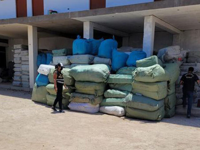 Policía Fiscal decomisa ropa de contrabando por más de 1.3 millones de soles en Tacna