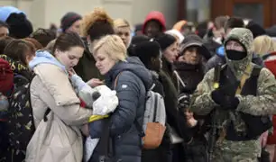 Polonia: unos 100.000 ucranianos llegaron al país desde que comenzó la invasión rusa