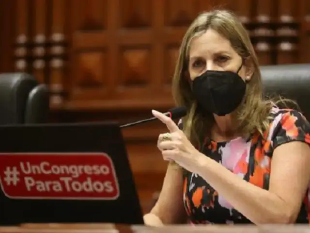 María del Carmen Alva sobre condecoración a Manuel Merino: "Es un tema protocolar"