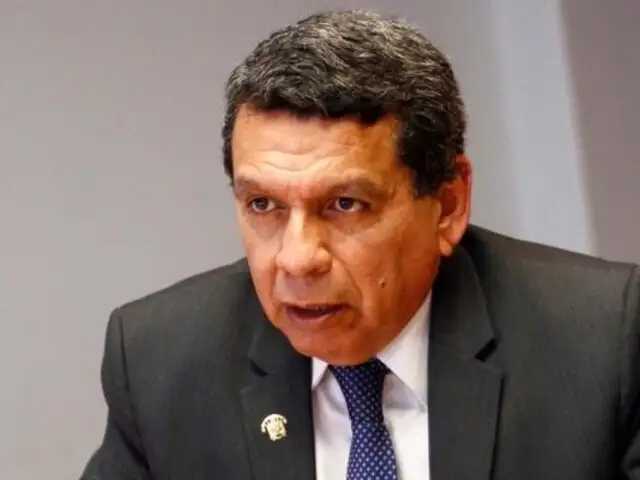 Hernando Cevallos responde al Minsa: “No hubo exceso de vacunas sino falta de celeridad en la vacunación”