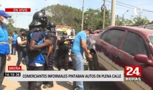 Breña: realizan operativo contra comerciantes informales por pintar autos en plena calle
