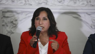 El papel de Dina Boluarte en el gobierno de Pedro Castillo y su similitud con Martín Vizcarra