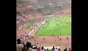 Batalla campal: Nigeria fue eliminada y barristas causaron destrozos en el estadio