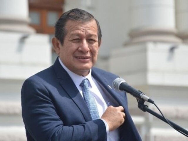 Juan Silva: congresista Salhuana se reuniÃ³ varias veces en el MTC con prÃ³fugo exministro, segÃºn Correo